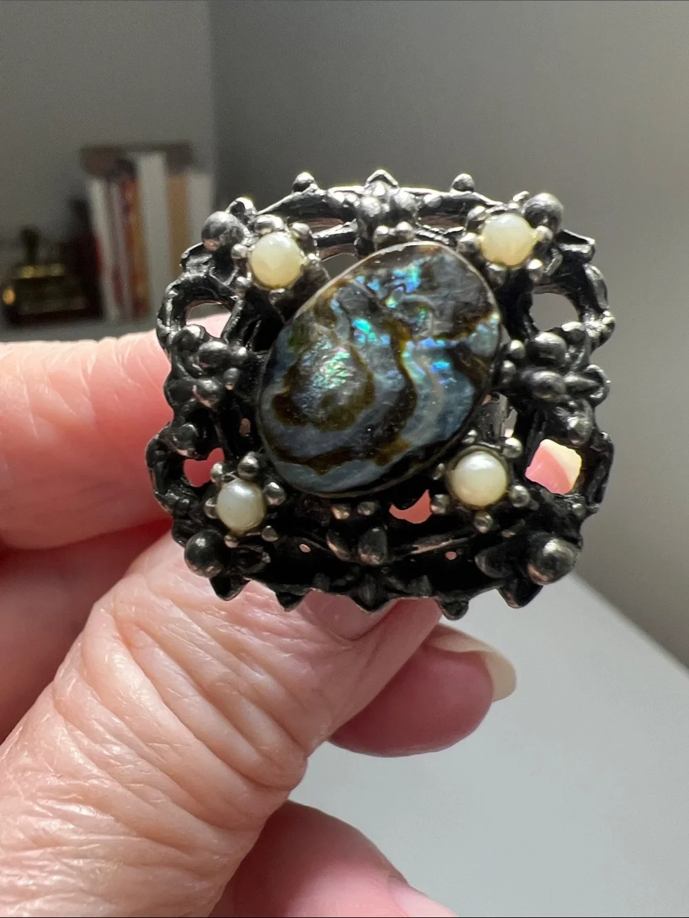 Oxidized Silver Abalone Statement  Ring - Iridescent Shell - Size 7 - Vintage